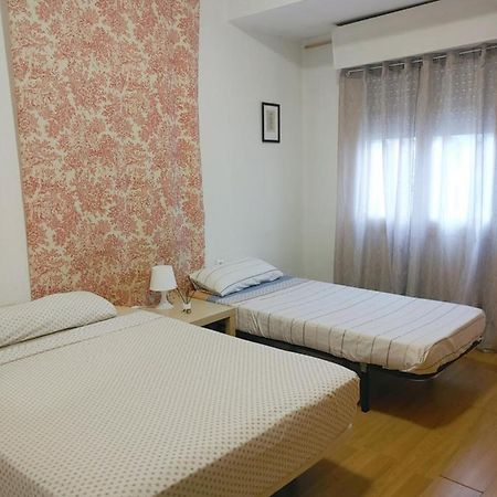 Comoda Habitacion Privada Valencia Exterior photo